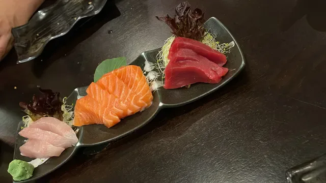 Ken's Sushi Bar Dining