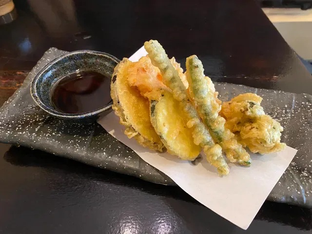 Ken's Sushi Bar Dining