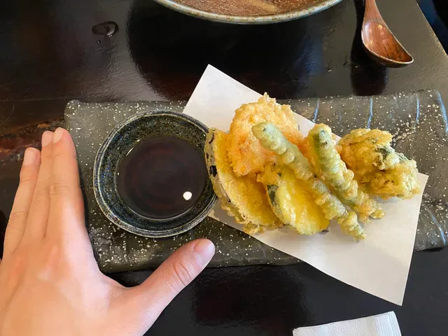 Ken's Sushi Bar Dining