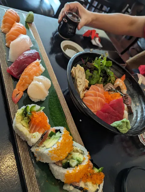 Ken's Sushi Bar Dining
