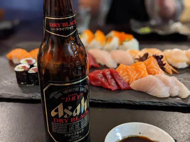 Ken's Sushi Bar Dining