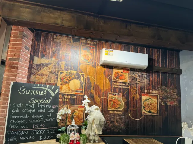 KHLUK Street Food