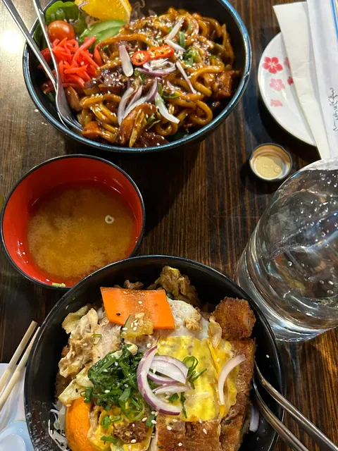 KinJo Japanese Restaurant & Sushi Bar
