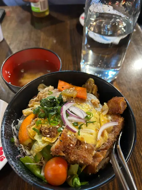 KinJo Japanese Restaurant & Sushi Bar