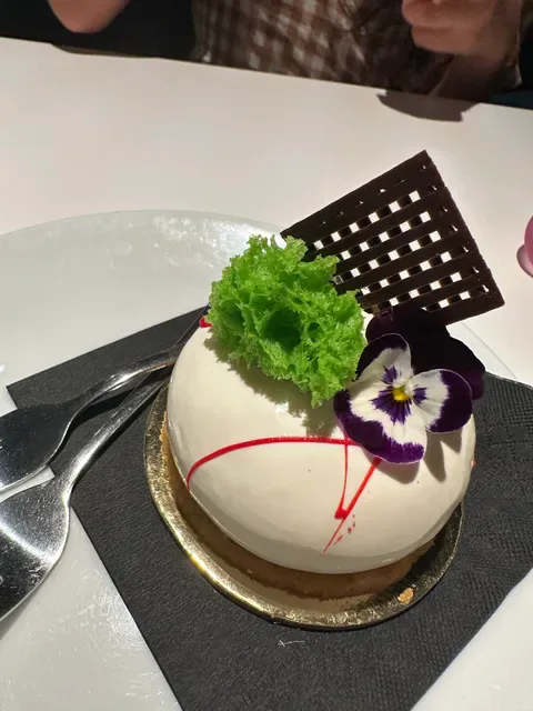 KOI Dessert Bar