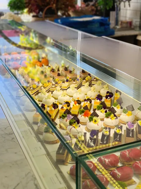 KOI Dessert Kitchen