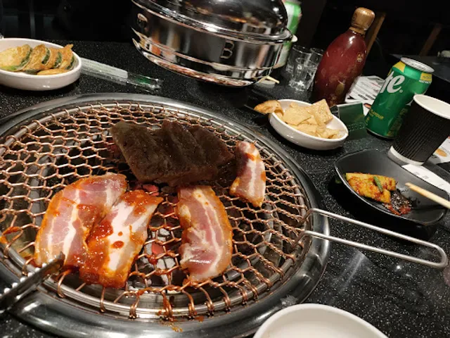 Kong’s BBQ 콩스바베큐(LAST ENTRY 9PM-10:30PM)