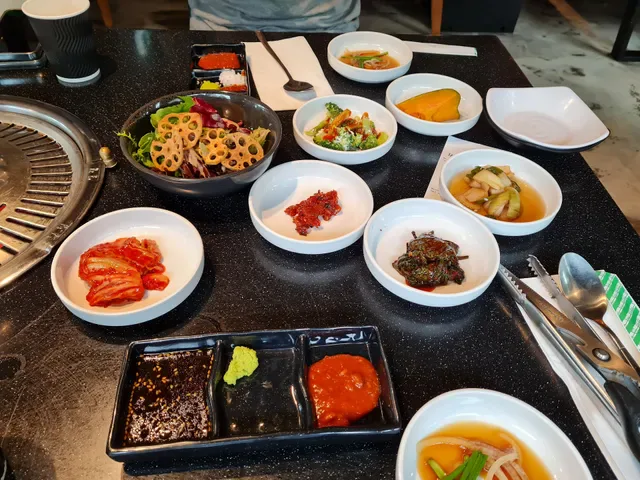 Kong’s BBQ 콩스바베큐(LAST ENTRY 9PM-10:30PM)