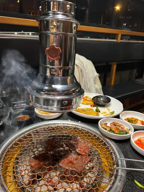 Kong’s BBQ 콩스바베큐(LAST ENTRY 9PM-10:30PM)