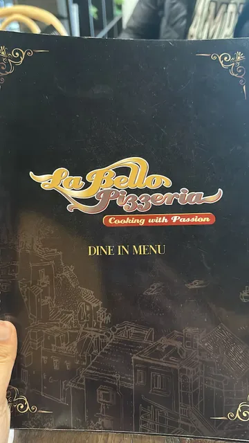 La Bello Pizzeria Cooking with Passion