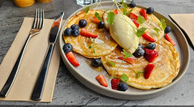 La Bomba Cafe & Restaurant Potts Point