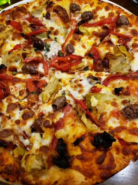 La Famiglia Pizzeria