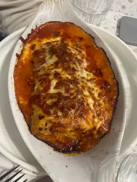 La Famiglia Pizzeria