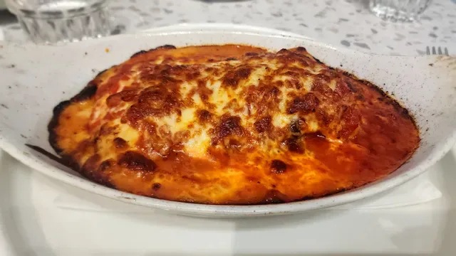 La Famiglia Pizzeria