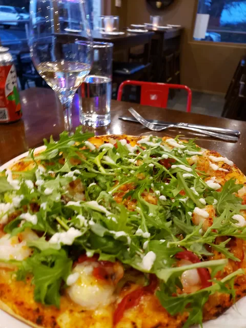 La Famiglia Pizzeria