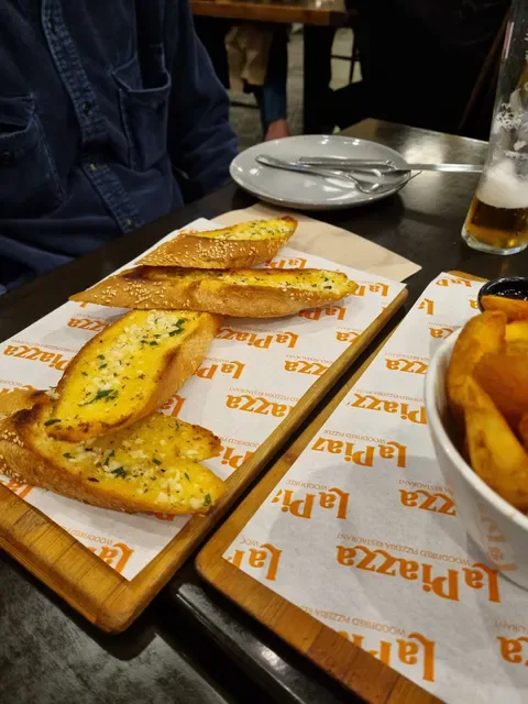 La Piazza Wood-fired Pizzeria and Restaurant