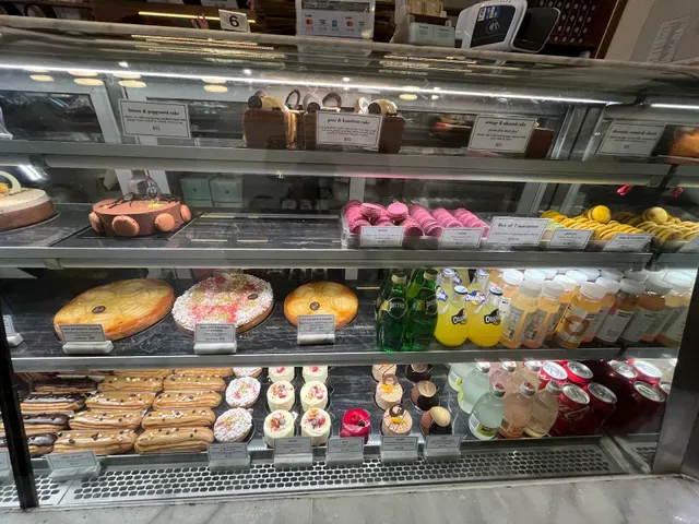 La Renaissance Patisserie and Cafe