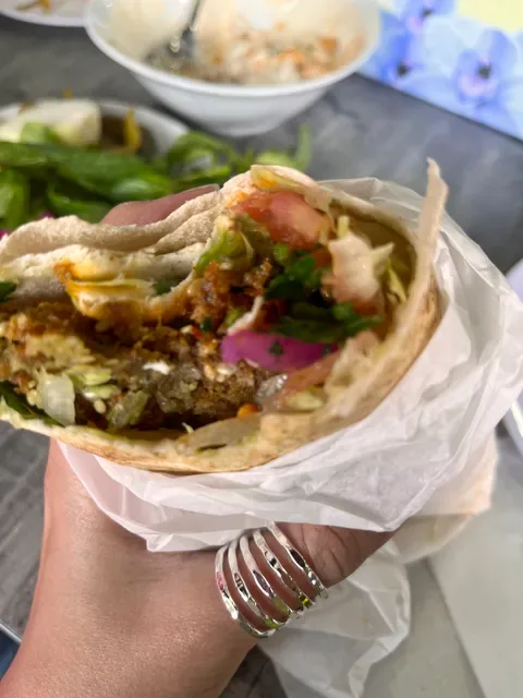 La Rouche Lebanese Restaurant