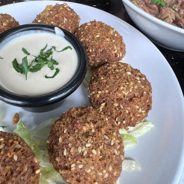 La Rouche Lebanese Restaurant