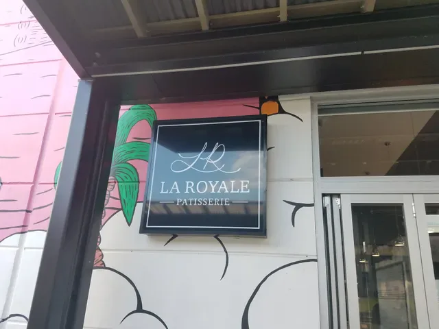 La Royale Patisserie