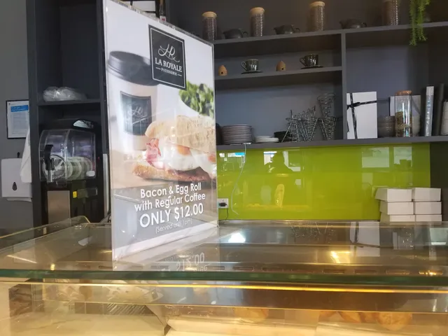 La Royale Patisserie