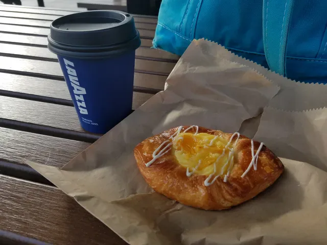 La Royale Patisserie