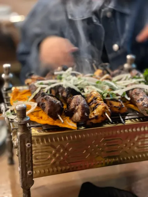 La Shish Lebanese Restaurant