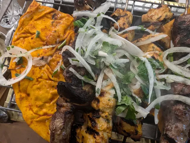 La Shish Lebanese Restaurant