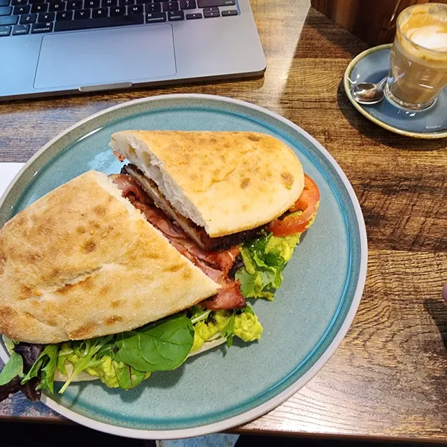 La Society Cafe.