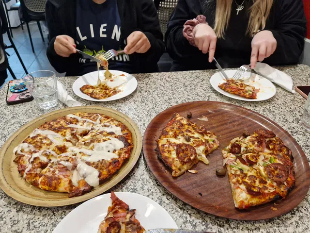 Las Vegas Pizza Restaurant