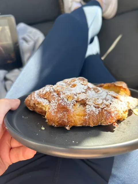 Lavie & Belle Bakery Surry Hills