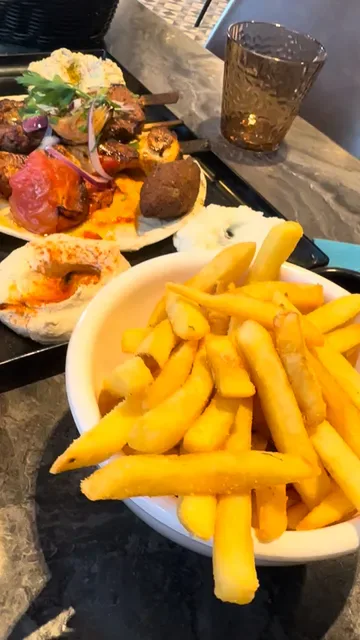 Lazeez Lebanese Cuisine