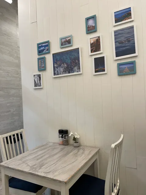 Le MONDE Bakery-Cafe