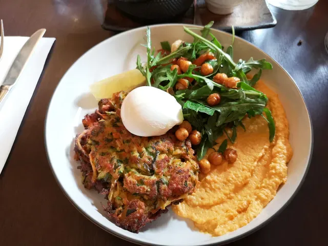 Le Monde Cafe