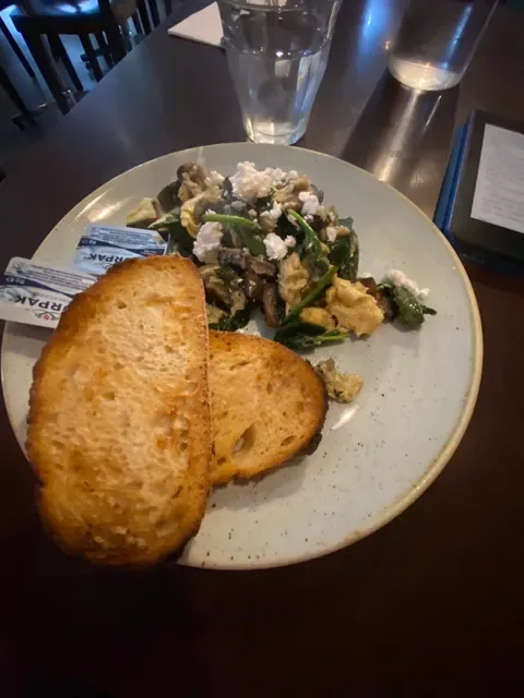 Le Monde Cafe