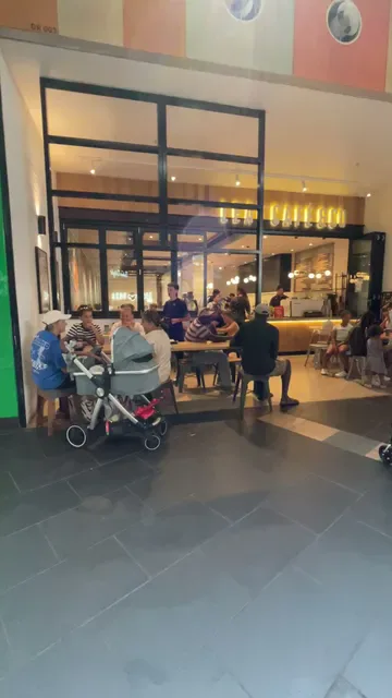 Leaf Cafe & Co.