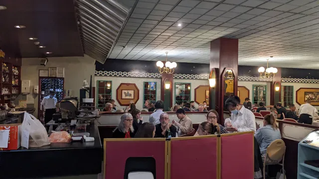 Lees Fortuna Court Chinese Restaurant