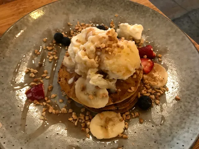 Lena’s Cafe