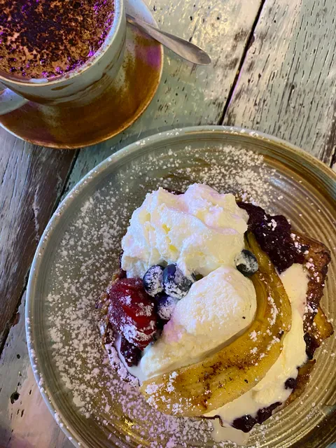 Lena’s Cafe