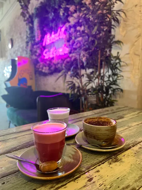 Lena’s Cafe