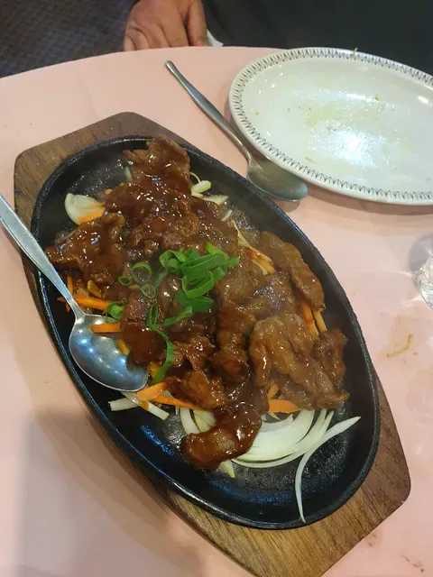 Leura Chinese Restaurant