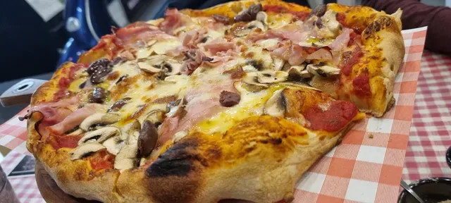 Lilyfield Pizzeria Rosticceria