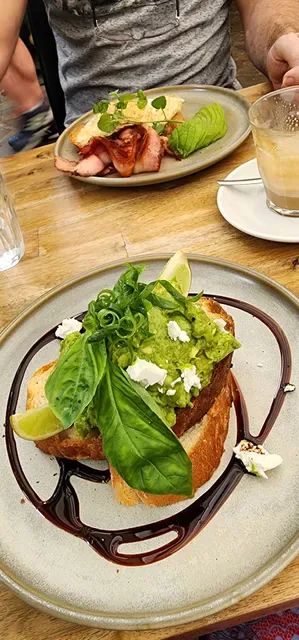 Lily's Pad Cafe