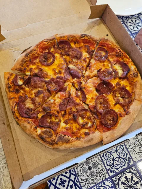 Lipari Pizza Bar Italian Restaurant
