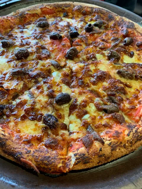 Lipari Pizza Bar Italian Restaurant