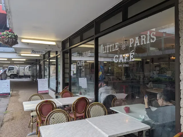 Little Paris Café