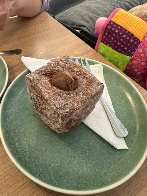 Locantro Bakery