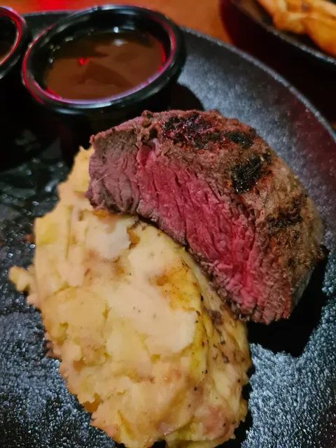 Lone Star Rib House & Brews Ed Square
