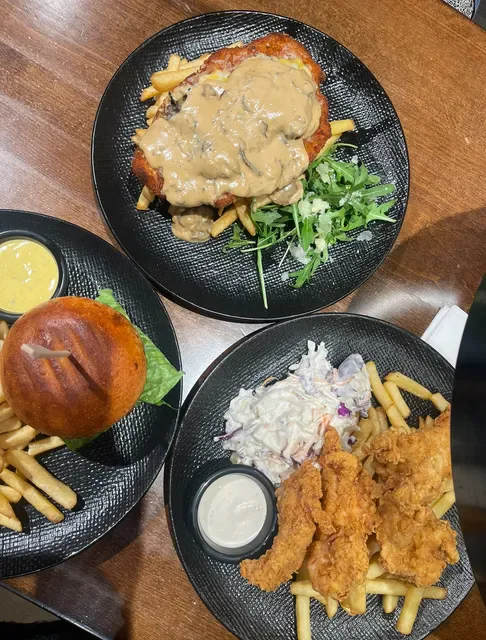 Lone Star Rib House & Brews Ed Square
