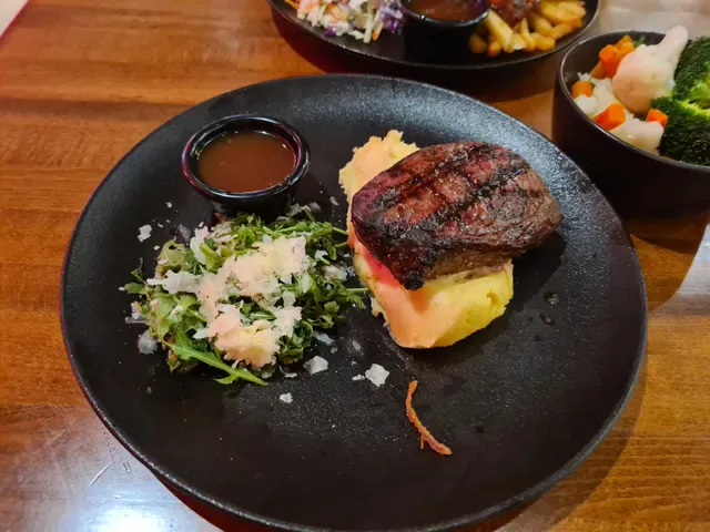 Lone Star Rib House & Brews Ed Square